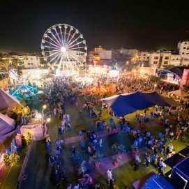 La Feria Navilan Ciudad de Arrecife se estrena con enorme público en la noche inaugural 