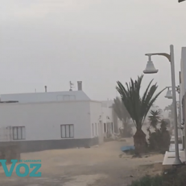 Fuertes rachas de viento y oleaje en La Graciosa