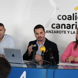 Oswaldo Betancort, David Toledo y Cristina Calero