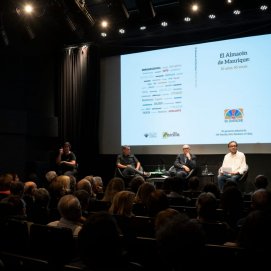 Presentación del libro 'El Almacén de Manrique: 50 años, 50 voces'. Foto: Adriel Perdomo.