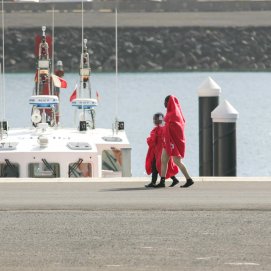 Salvamento Marítimo rescata una embarcación este diciembre. Foto: Juan Mateos.