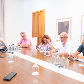 Reunión con las cooperativas de taxis (Archivo)