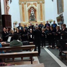 La Coral Arrecife ofrece un emotivo concierto en Mancha Blanca
