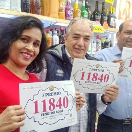 Tercer premio de la Lotería de Navidad en Tabacos y Bebidas Nazaret  de Costa Teguise 
