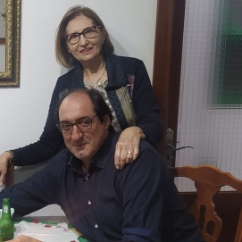 Francisco Ortega Reguilón junto a su madre. Foto: Cedida. 