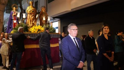 La Iglesia de San Ginés acoge la celebración litúrgica del Viernes Santo