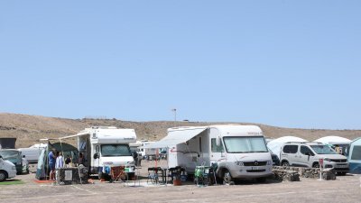 Autocaravanas en el Camping de Papagayo en Semana Santa. Foto: La Voz.
