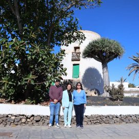 David Rocío, Ascensión Toledo y la propietaria Lourdes Rodríguez.