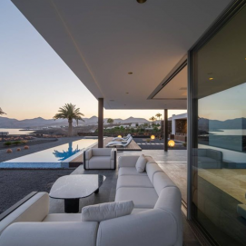 Exteriores de la villa de lujo en venta en Lanzarote