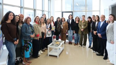 La secretaria de Estado de Igualdad, María Guijarro, visita la asociación Mararía
