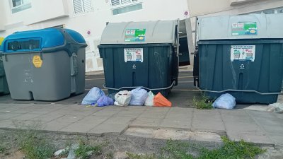Acumulación de basura y residuos en Arrecife