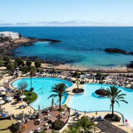 Vista aérea del hotel Grand Teguise Playa