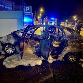Arde un coche en Puerto del Carmen