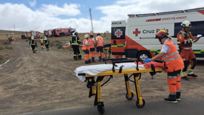 Simulacro de un accidente aéreo en Lanzarote. Fotos: 112 Canarias.