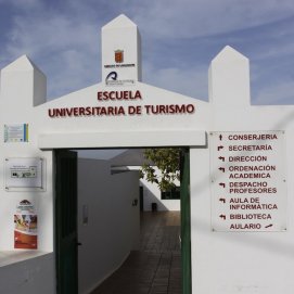 Escuela de Turismo. Universidad.