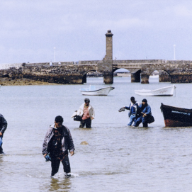 Llegada de una patera a Arrecife, Lanzarote. Foto de Pepe Vera