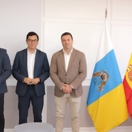 Reunión del alcalde de Yaiza, Óscar Noda, con el Gobierno de Canarias