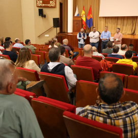 Reunión de los vecinos de El Golfo con el Cabildo de Lanzarote