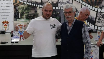 'Tercer Torneo de Dominó'