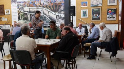 'Tercer Torneo de Dominó'