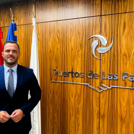 El alcalde de Arrecife, Yonathan de León, en la sede de la Autoridad Portuaria de Las Palmas