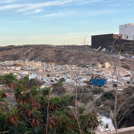 Escombrera en Playa Blanca