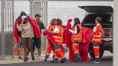 Llegada de migrantes a Puerto Naos, 26 de mayo 2026 (Fotos: Juan Mateos)
