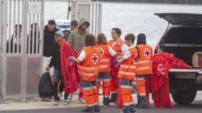 Llegada de migrantes a Puerto Naos, 26 de mayo 2026 (Fotos: Juan Mateos)