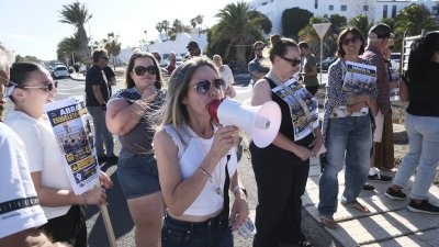Concentración en uno de los esqueletos de Costa Teguise