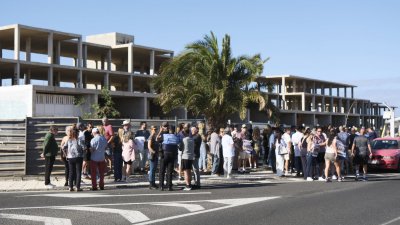 Concentración en uno de los esqueletos de Costa Teguise