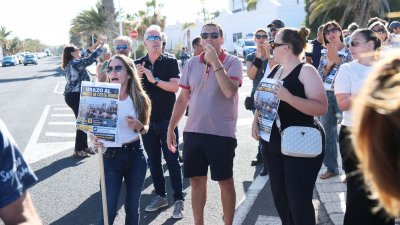 Concentración en uno de los esqueletos de Costa Teguise