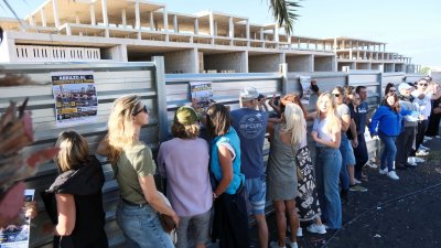Concentración en uno de los esqueletos de Costa Teguise