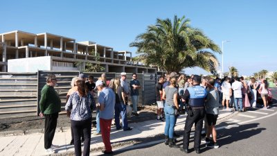 Concentración en uno de los esqueletos de Costa Teguise