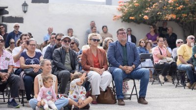 Clausura de las escuelas de folclore y bailes tradicionales