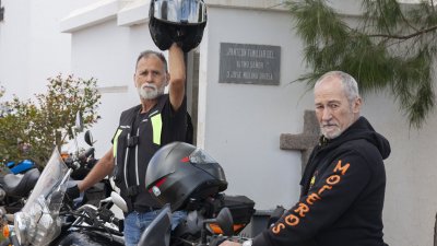 Último adiós al fallecido David Bonilla Curbelo. Fotos: Juan Mateos.