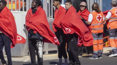 Llegada de migrantes a Arrecife, 14 de junio 2026 (Fostos: Juan Mateos)