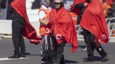Llegada de migrantes a Arrecife, 14 de junio 2026 (Fostos: Juan Mateos)