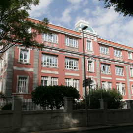 Fachada de la Dirección General de Salud Pública en Santa Cruz de Tenerife. Sanidad.