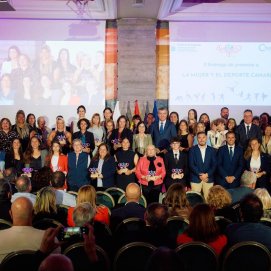 FOTO. Canarias reconoce a una treintena de referentes del deporte femenino en el archipiélago 5