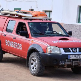 Bomberos en La Graciosa 2025. Foto: La Voz.