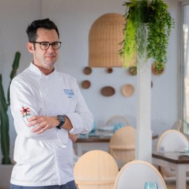 Ivan Dini en su restarante