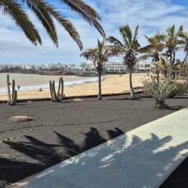 Costa Teguise tras la limpieza después de las inundaciones.