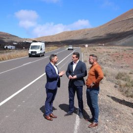 Jacobo Medina junto al alcalde y al concejal de Obras