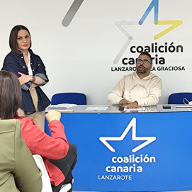 Migdalia Machín, secretaria insular, y Echedey Eugenio, secretario de Organización, en una reunión anterior