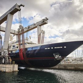 Instalaciones de Marina Lanzarote. Yate.
