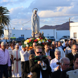 Procesión de la Virgen de Fátima en Muñique