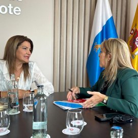 María Jesús Tovar con Beatriz Salazar 