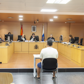 El condenado J.A.B.O. durante la celebración del juicio. Foto: Juan Mateos