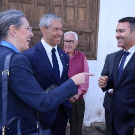 Oswaldo Betancort junto al alcalde de San Antonio, en Texas. Gastronomía. Cultura. Sostenibilidad