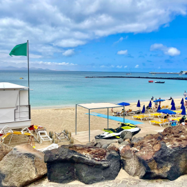 Bandera verde en Playa Dorada